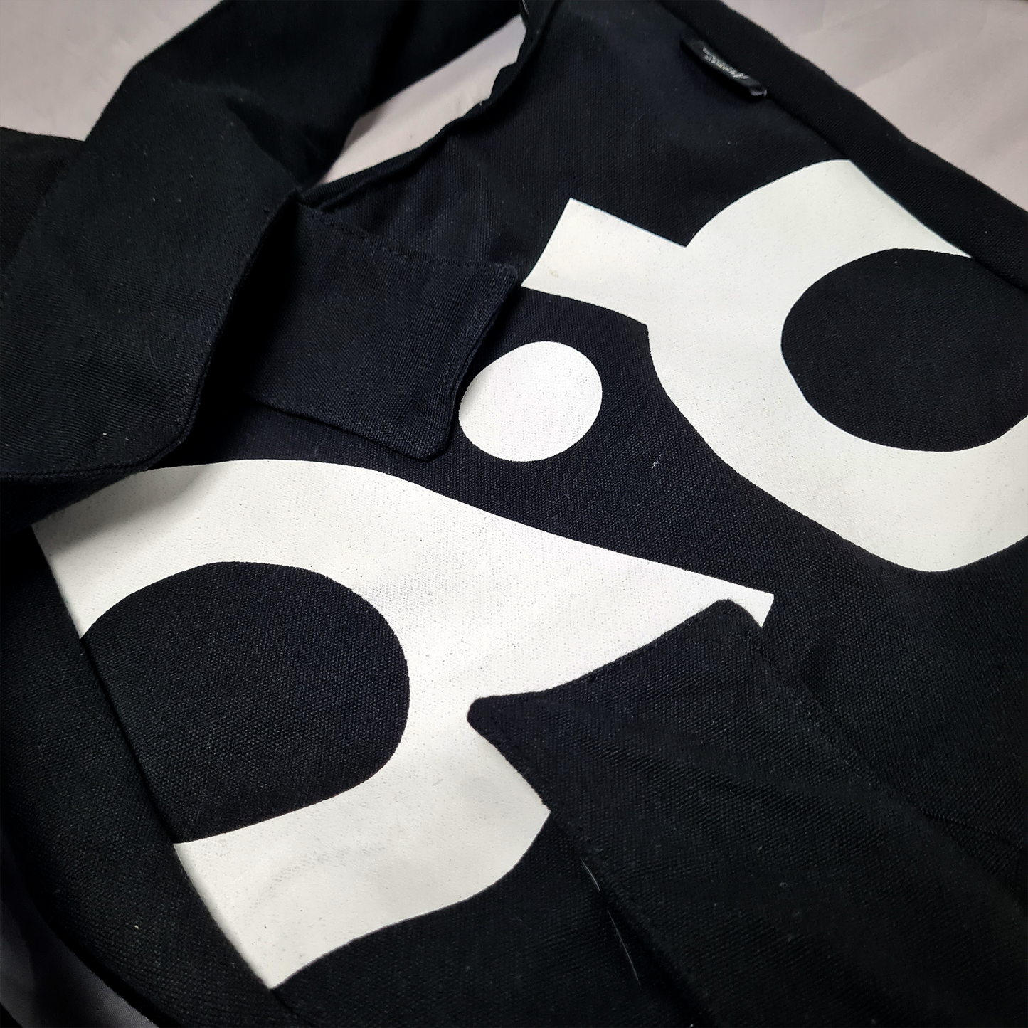 A&O Tsuno Bag Black Non-Adjustable Variant 1 of 10